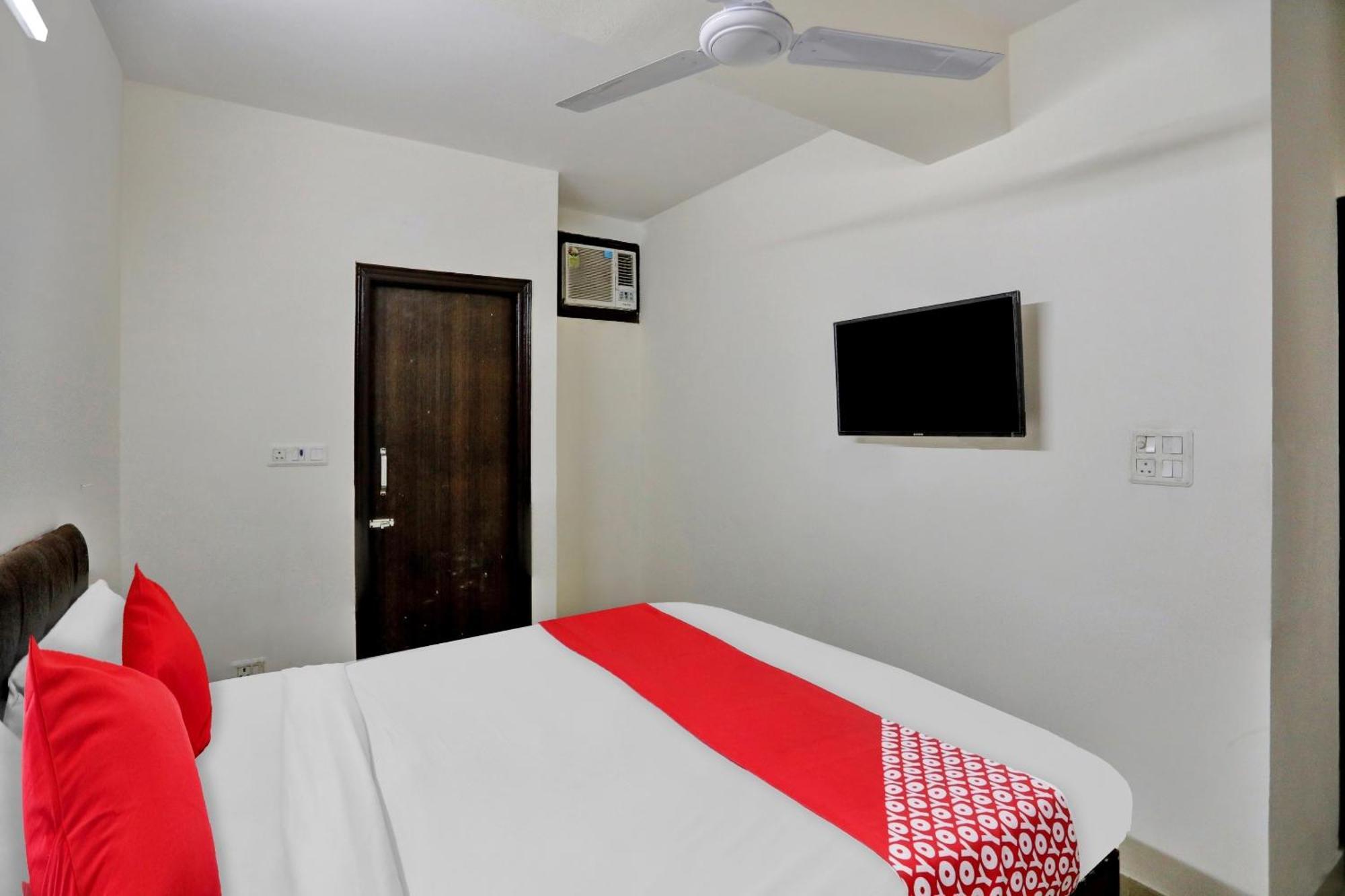 Hotel O Kalkaji Delhi Nuova Delhi Esterno foto